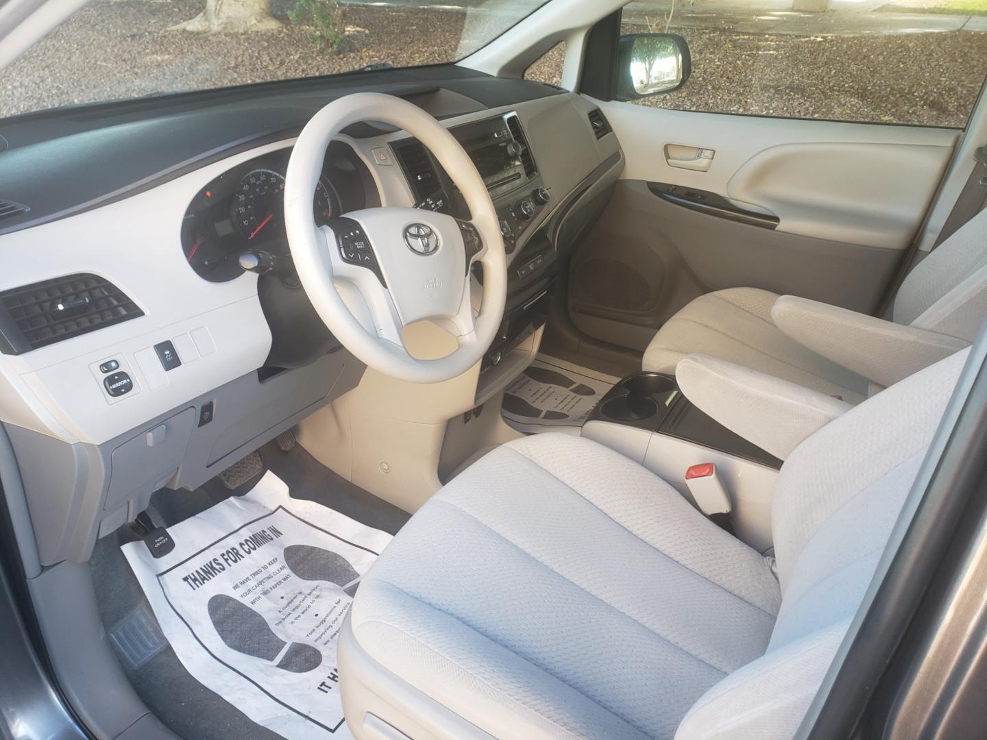 2012 /gray and lite gray Toyota Sienna le (5TDKK3DC2CS) with an 3.5L V6 DOHC 24V engine, 6-Speed Automatic Overdrive transmission, located at 323 E Dunlap Ave., Phoenix, AZ, 85020, (602) 331-9000, 33.567677, -112.069000 - Photo#9